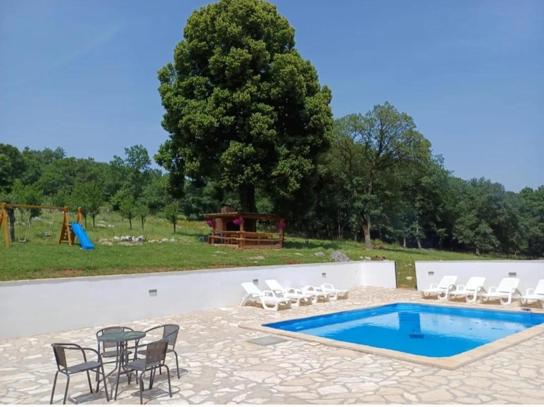 Apartment Farma & Opg Sasa Delic Korenica